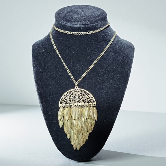 Boho Long Feather Necklace - Picture 3 of 9